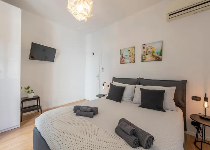 Boutique Apartment Porta Duomo, Close To The Lake!